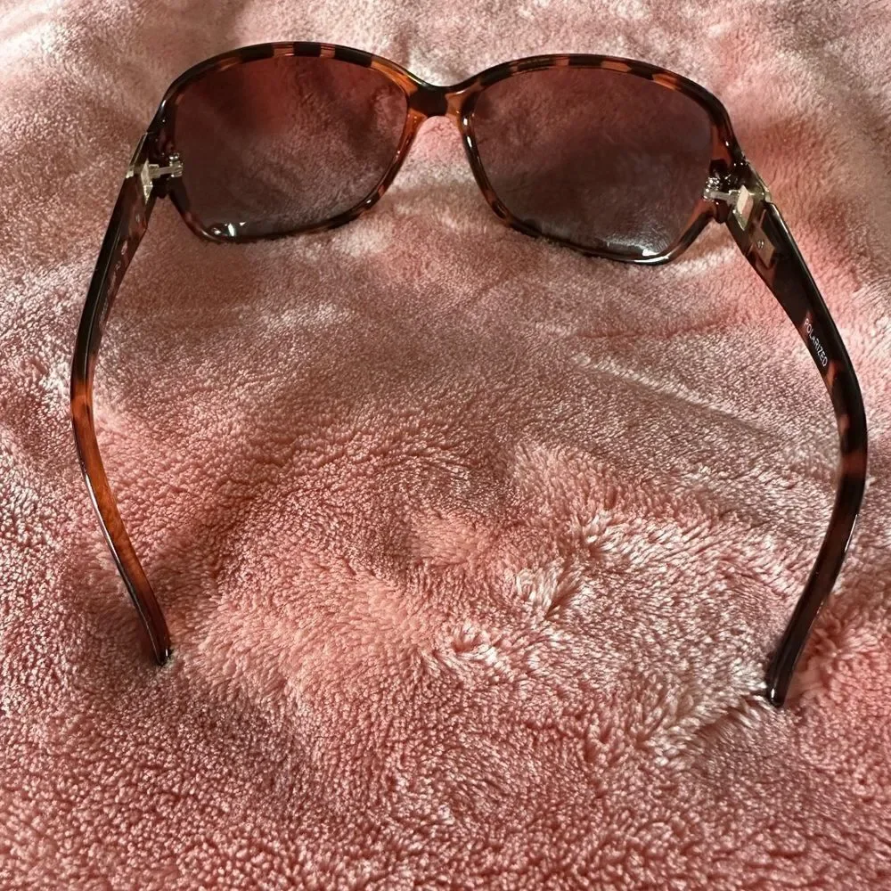 Foster Grant Women's Poppet Polarized Rectangular Sunglasses, Tortoise/Brown